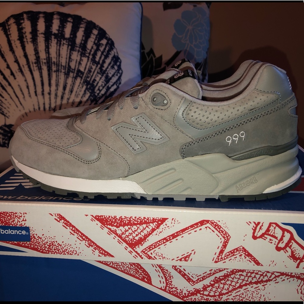 New Balance running shoe, brand new, size 11